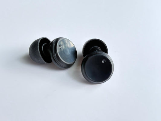 Black Chakra (- 18 to 27 dB)